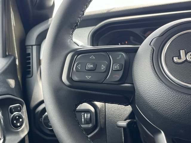 New 2025 Jeep Gladiator Sport AWD/4WD image 24