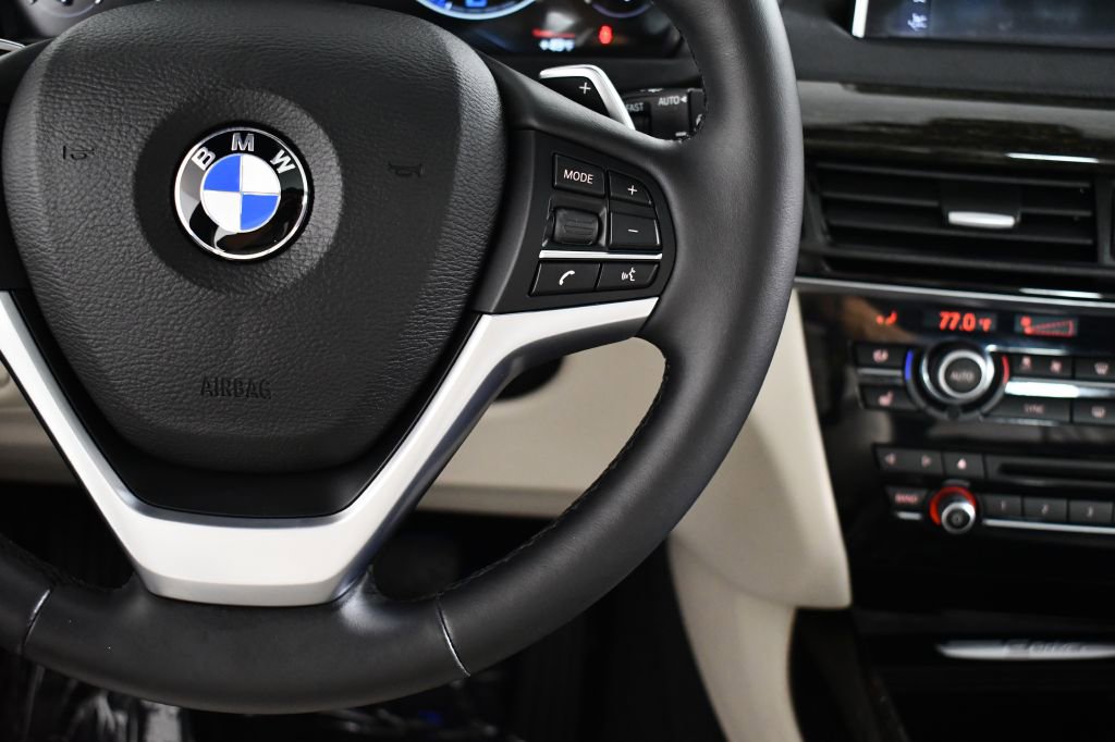 Used 2018 BMW X5 xDrive40e w/ Driving Assistance Package image 25