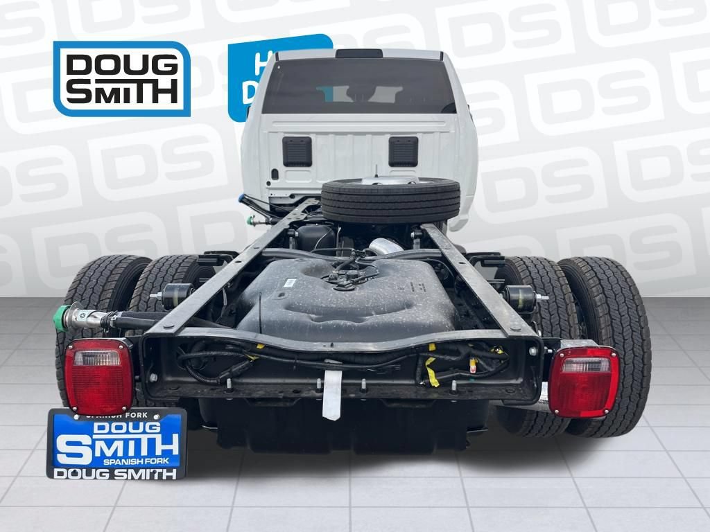 New 2026 RAM 5500 Tradesman AWD/4WD image 29