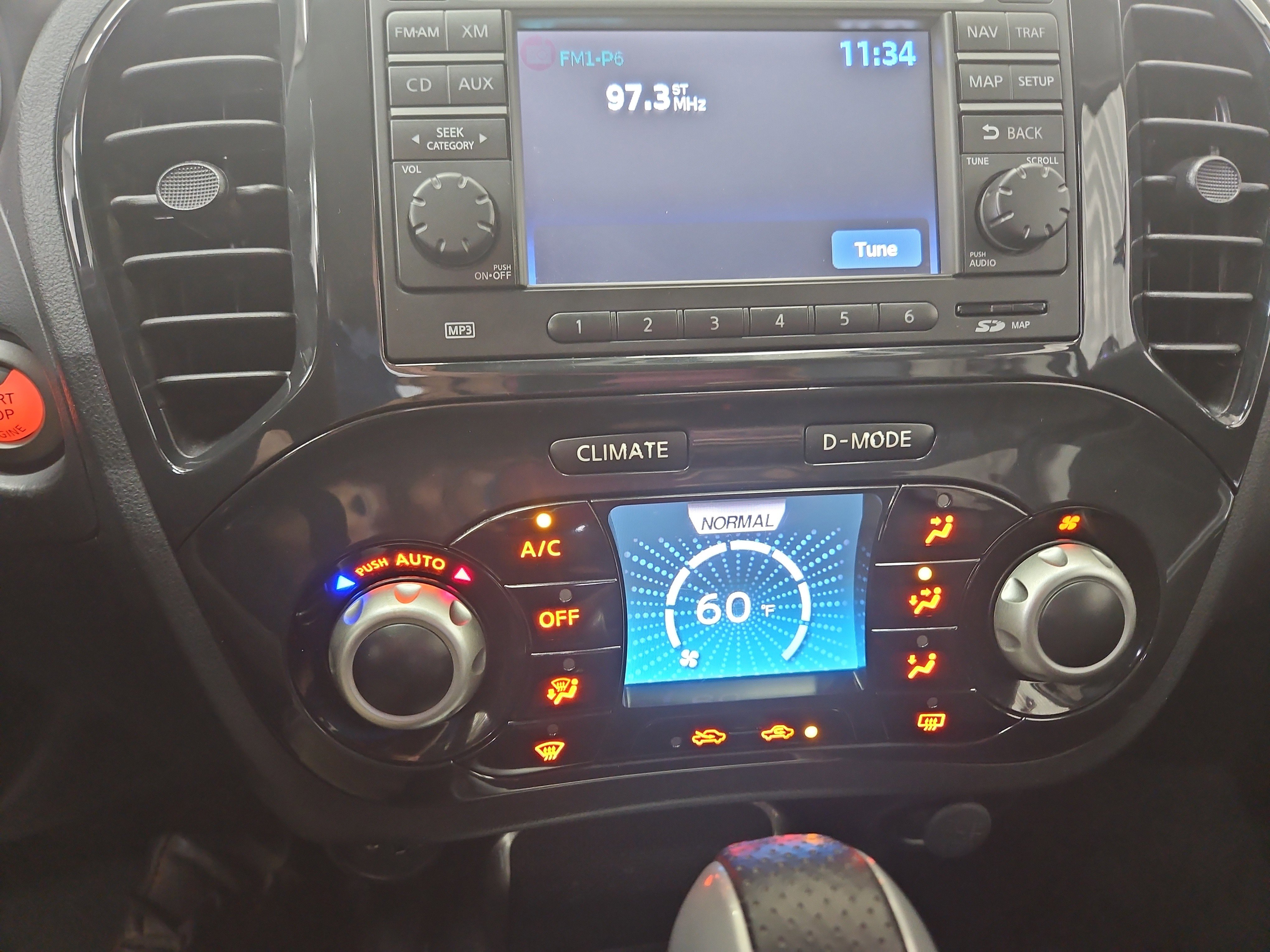 Used 2013 Nissan Juke SL image 17