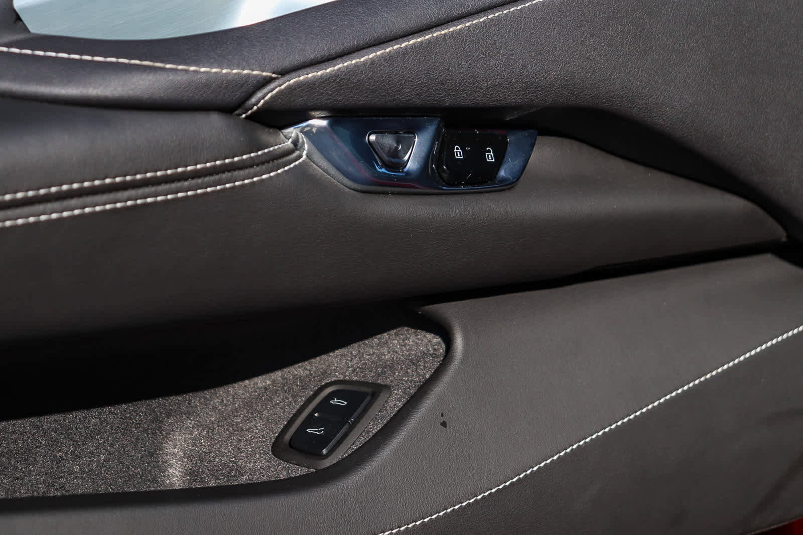 Used 2025 Chevrolet Corvette Z06 image 27