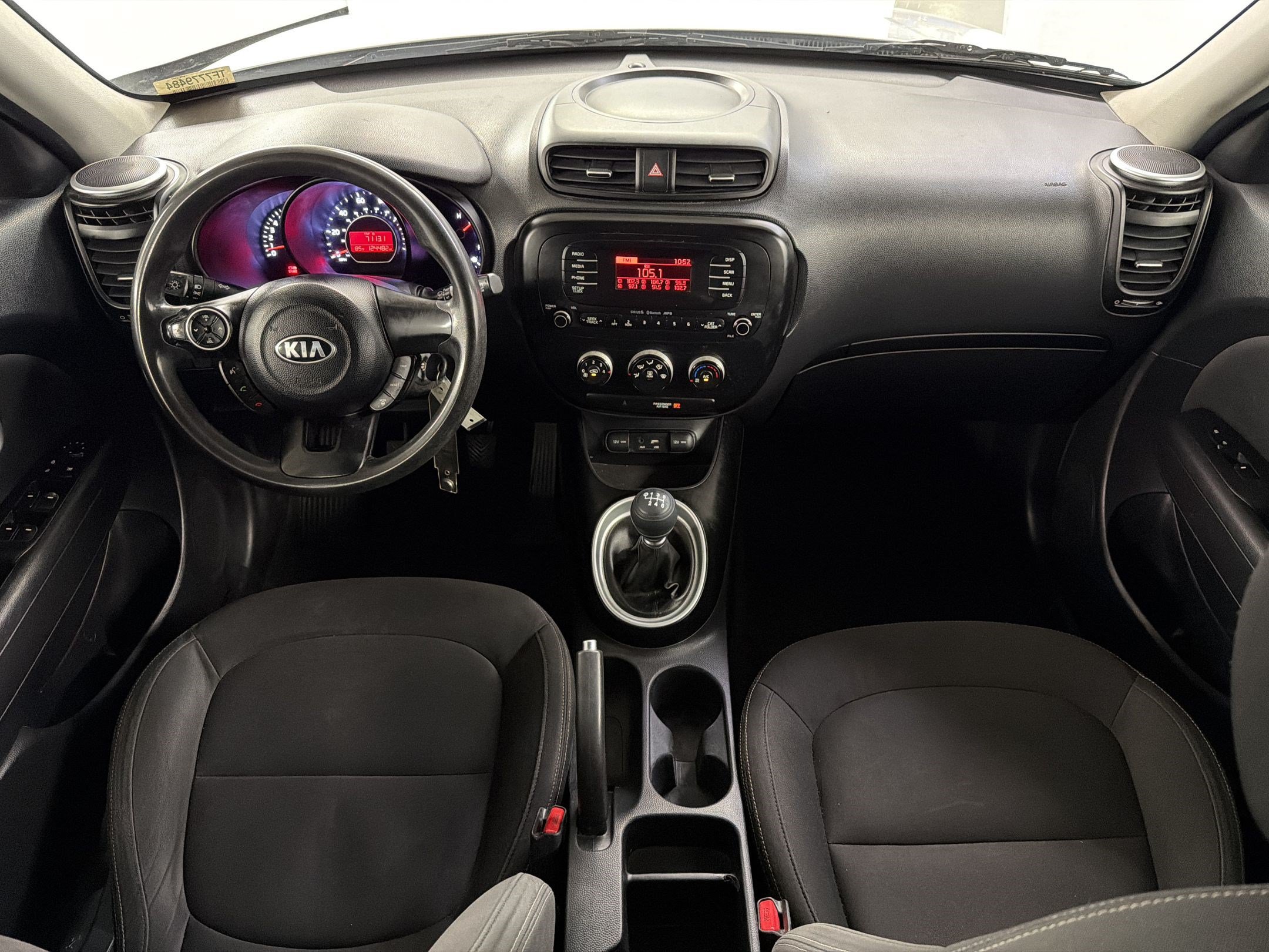 Used 2015 Kia Soul FWD image 16