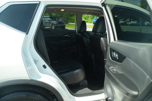Used 2019 Nissan Rogue SL w/ Premium Package AWD/4WD image 22