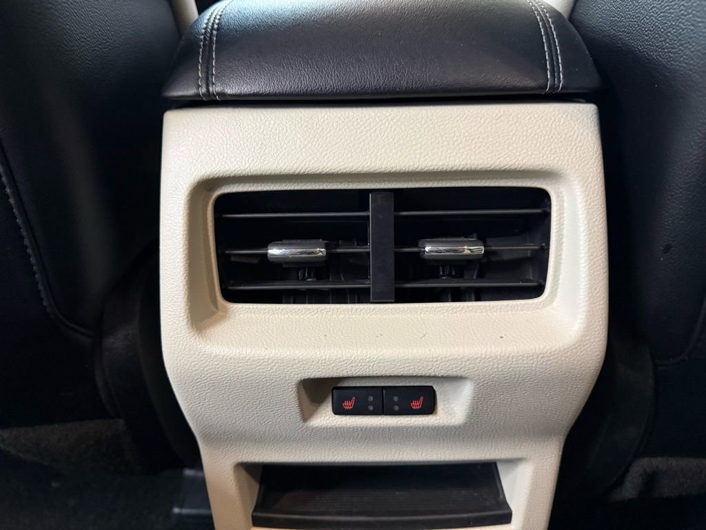 Used 2019 Ford Edge Titanium w/ Equipment Group 301A image 17