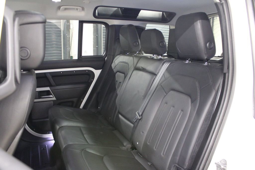 Used 2020 Land Rover Defender 110 HSE AWD/4WD image 43