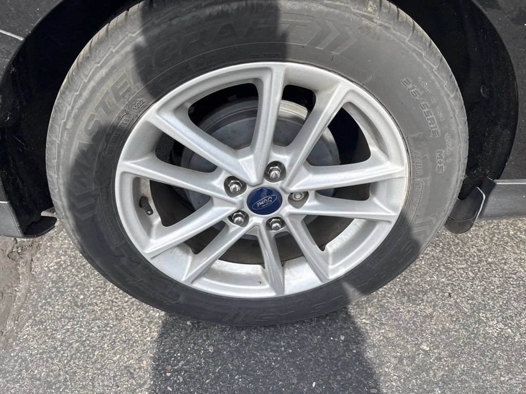 Used 2015 Ford Focus SE FWD image 21