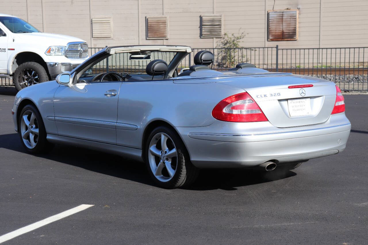 Used 2005 Mercedes-Benz CLK 320 Cabriolet image 5