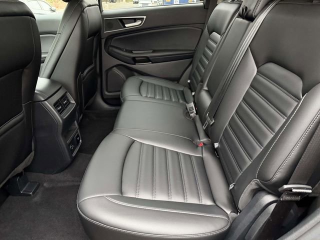 Used 2021 Ford Edge SEL w/ Convenience Package image 13