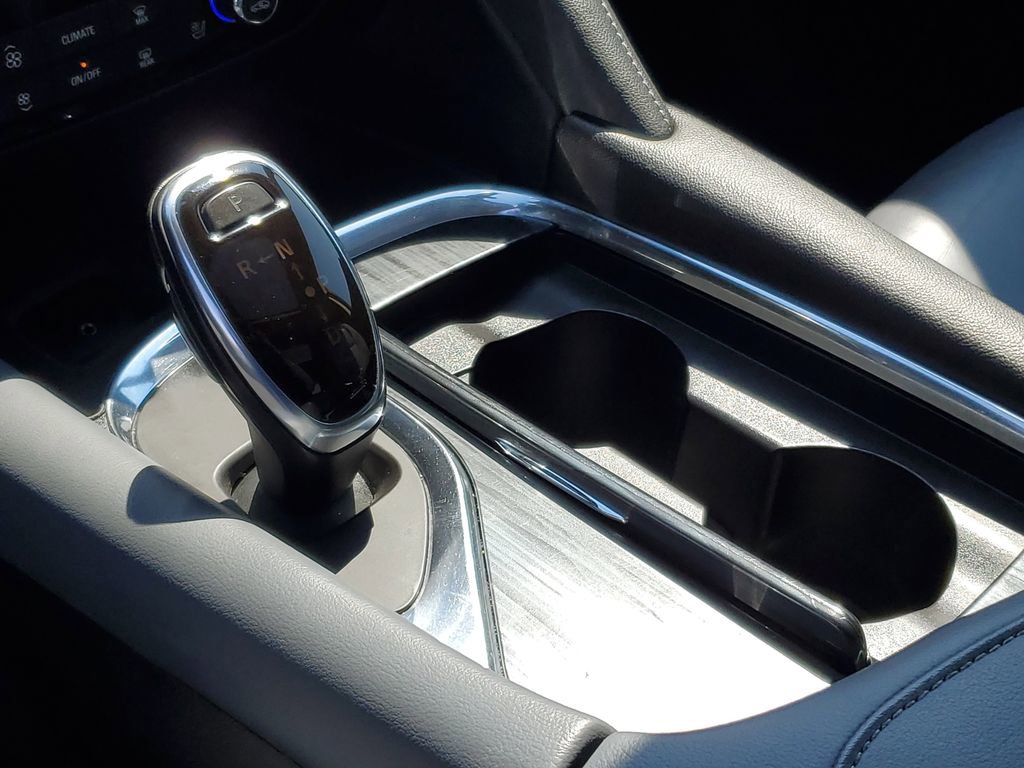 Used 2019 Buick Enclave Premium w/ Experience Buick Package AWD/4WD image 23