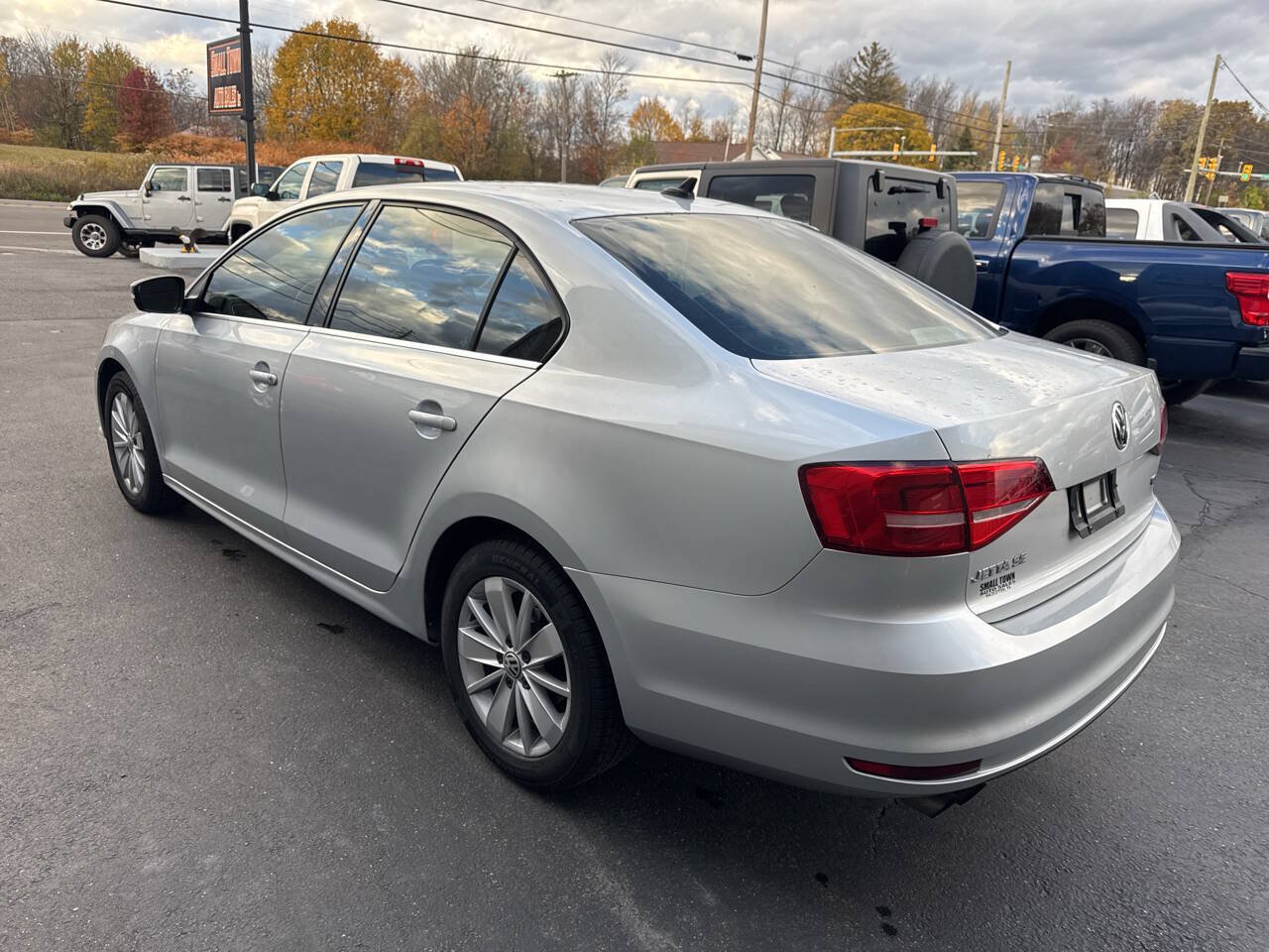 Used 2015 Volkswagen Jetta Sport FWD image 6