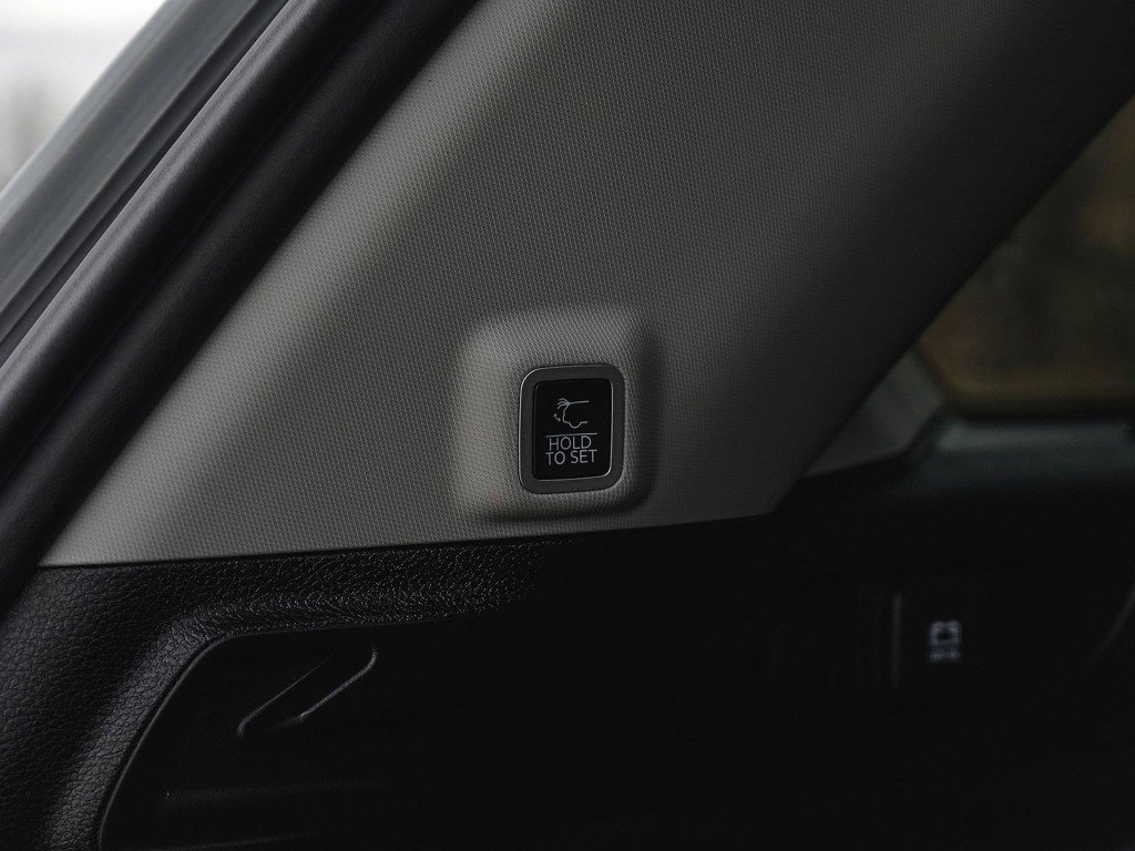 New 2025 Jeep Grand Cherokee Limited image 8