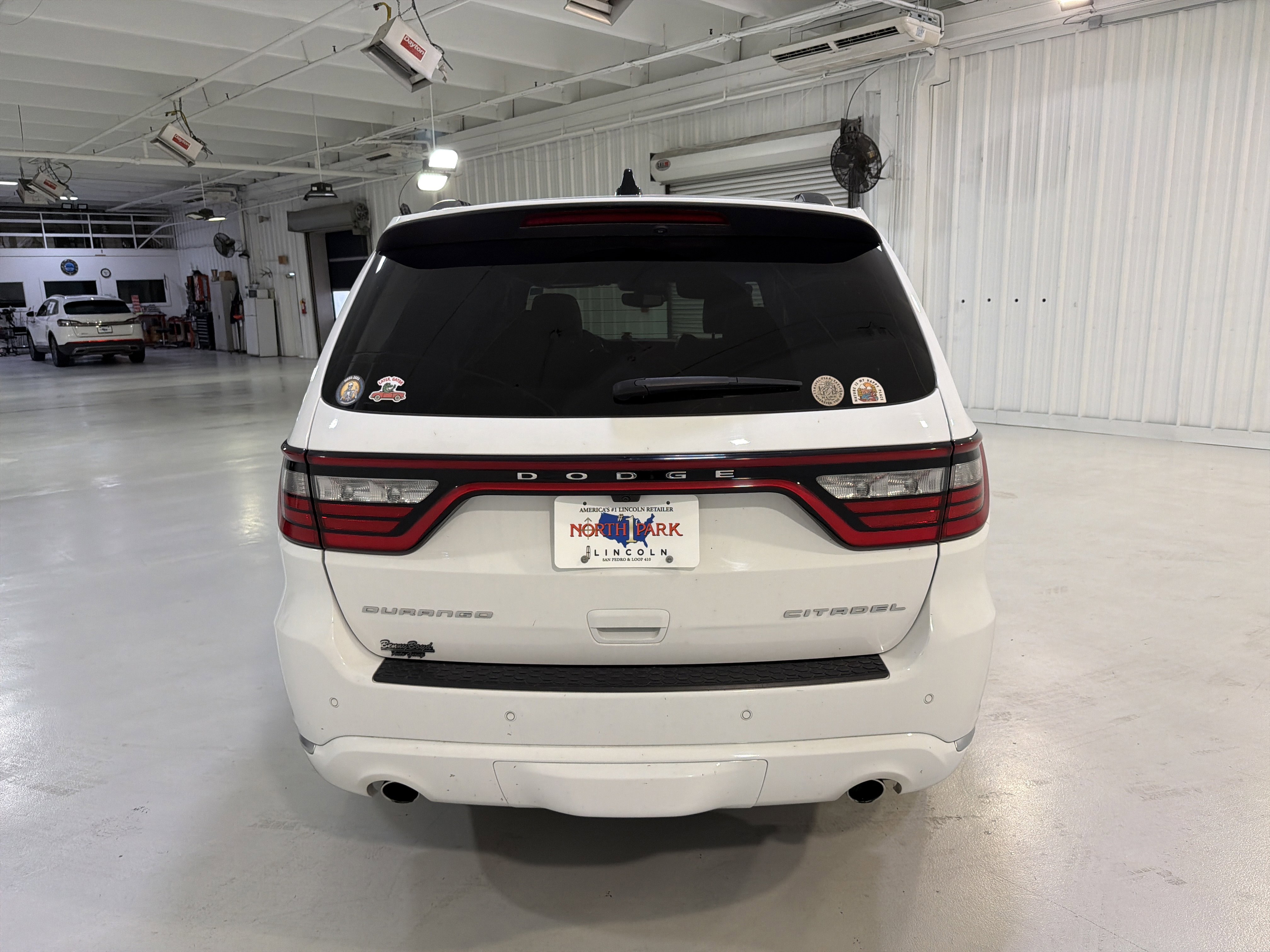 Used 2023 Dodge Durango Citadel RWD image 4