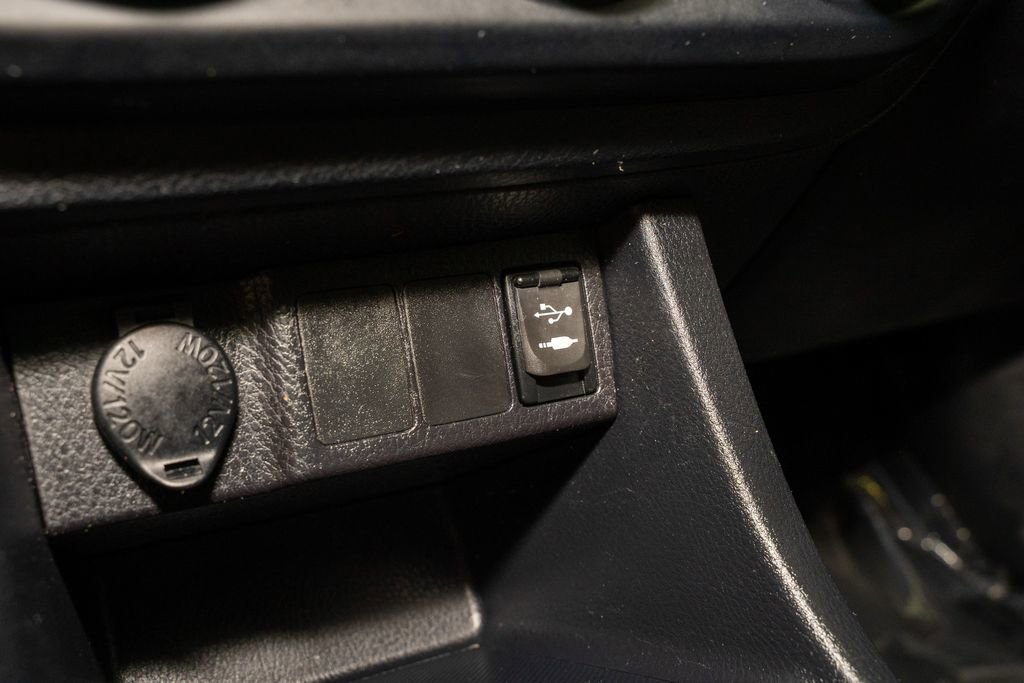 Used 2014 Toyota Corolla L image 14