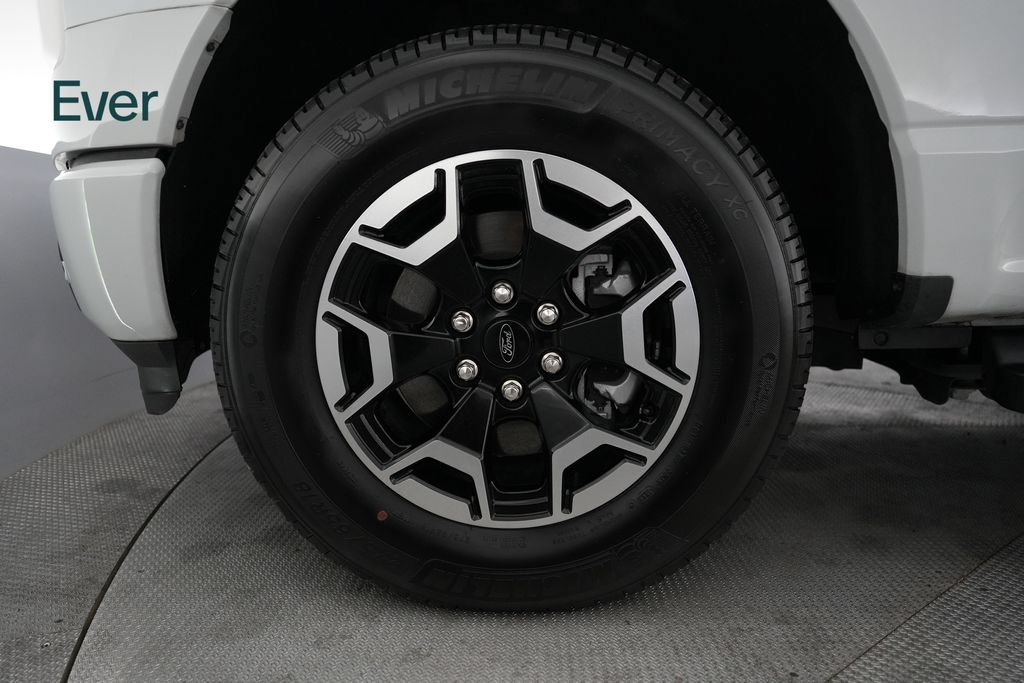 Used 2023 Ford F150 Lightning XLT AWD/4WD image 13