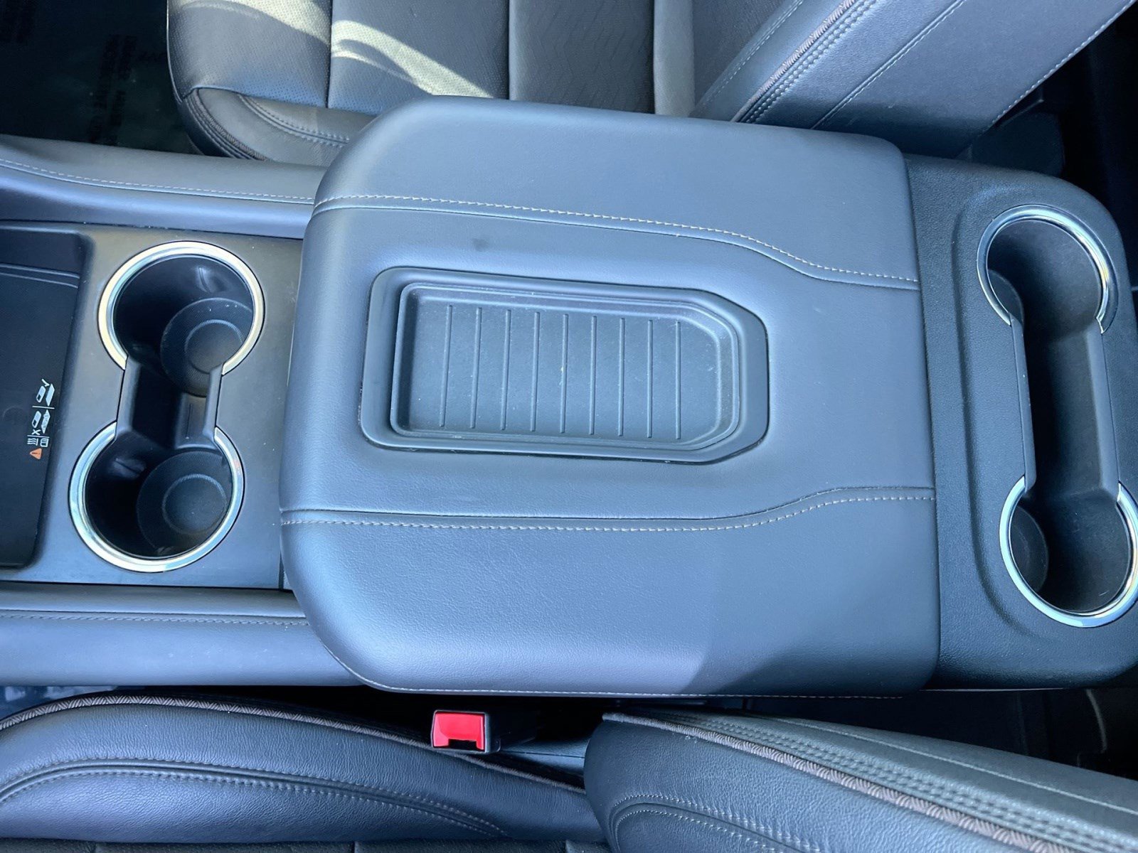 Used 2022 Chevrolet Tahoe High Country image 21