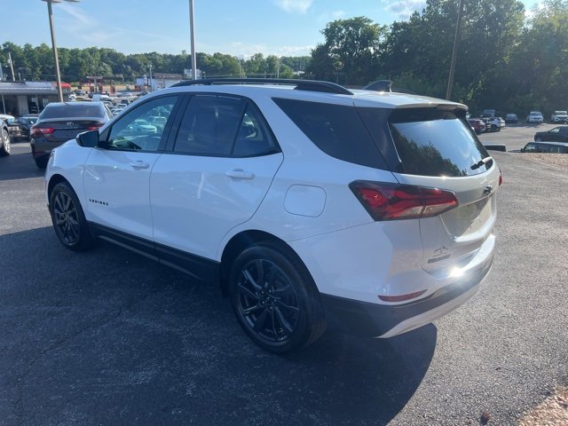 Used 2022 Chevrolet Equinox RS image 3