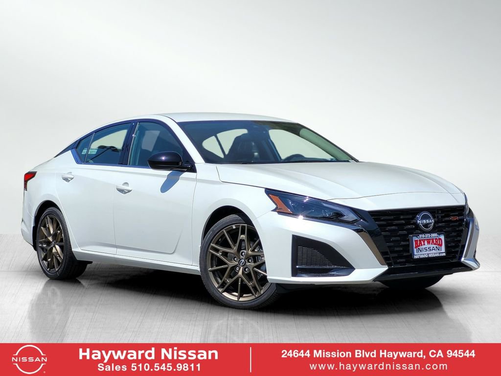 New 2025 Nissan Altima 2.5 SR image 1