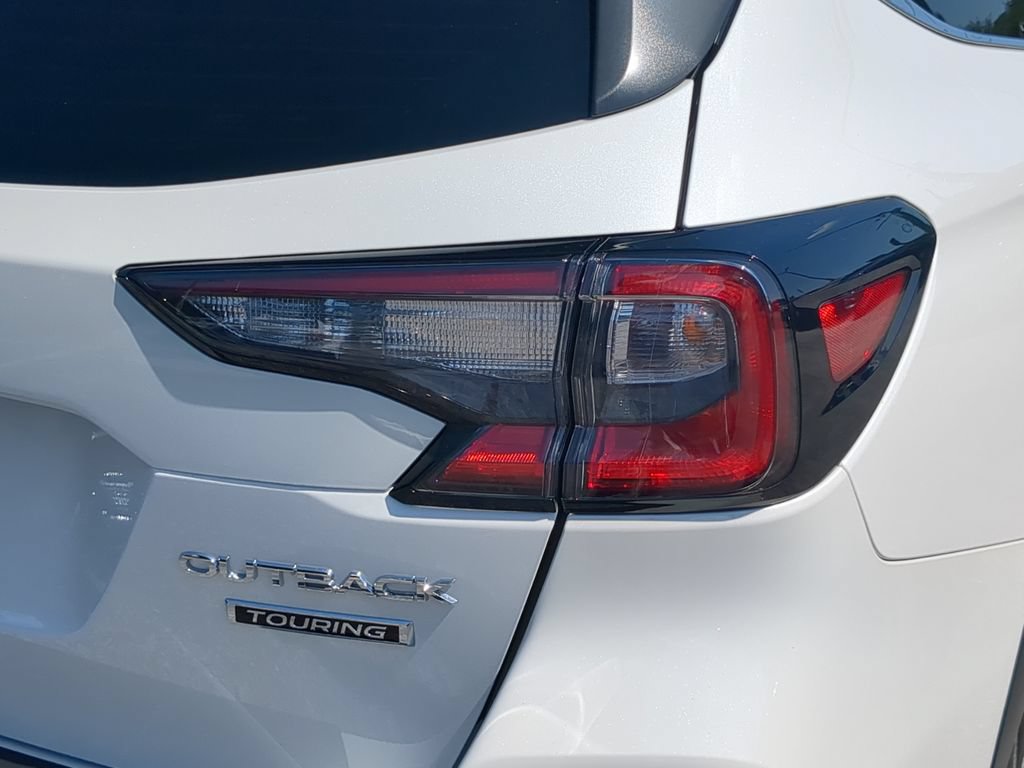 Certified 2025 Subaru Outback Touring w/ Popular Package #2 AWD/4WD image 8