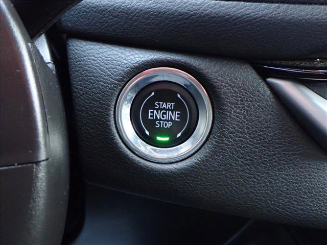 Used 2024 Cadillac XT4 Premium Luxury image 25