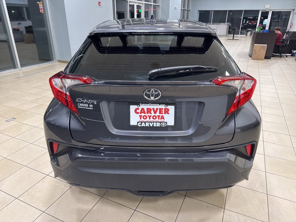 Used 2022 Toyota C-HR XLE image 8