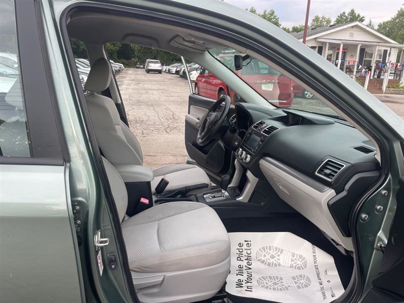 Used 2016 Subaru Forester 2.5i w/ Alloy Wheel Package AWD/4WD image 13