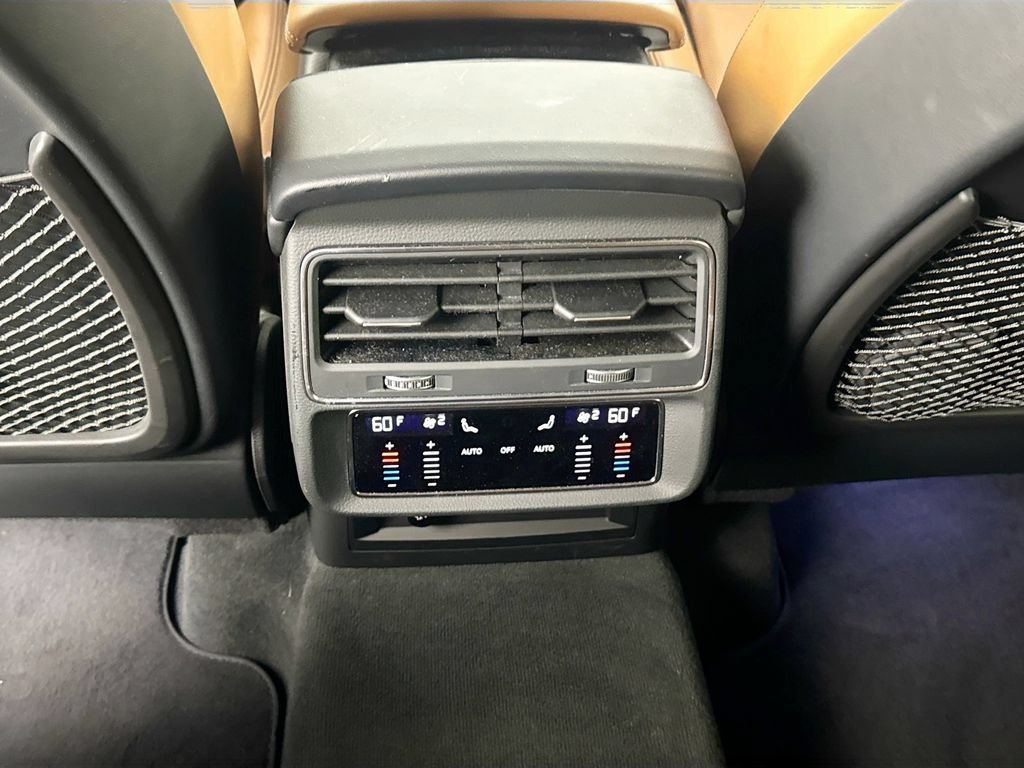 Used 2023 Audi RS Q8 AWD/4WD image 28
