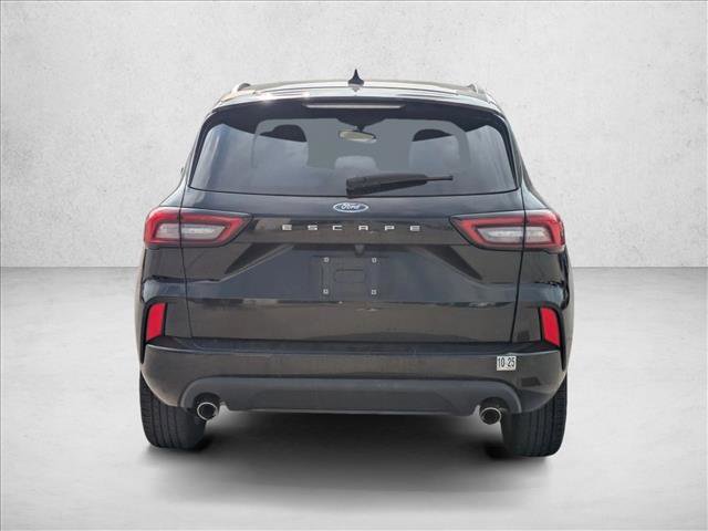 Used 2023 Ford Escape ST-Line image 6