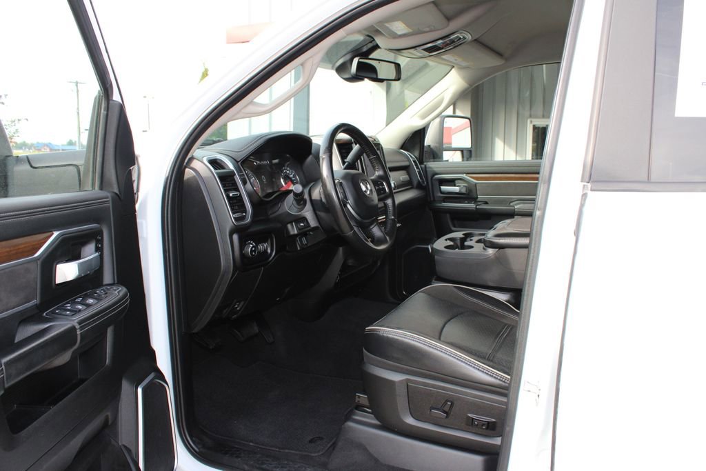 Used 2024 RAM 2500 Laramie AWD/4WD image 34