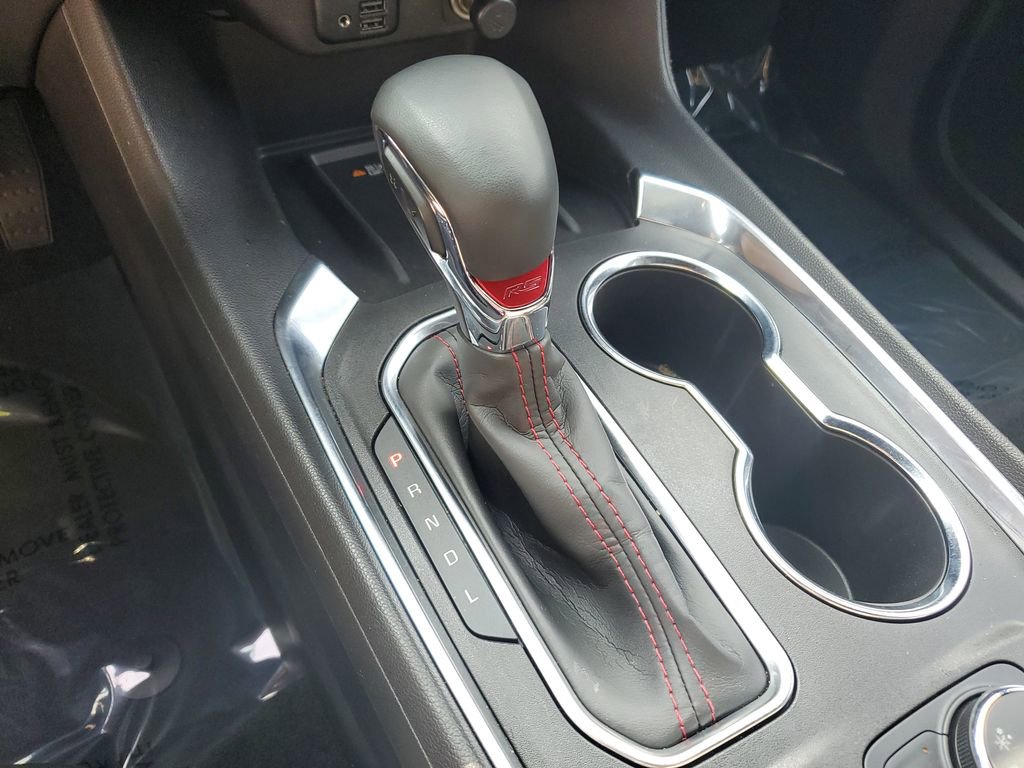 Used 2023 Chevrolet Traverse RS image 30