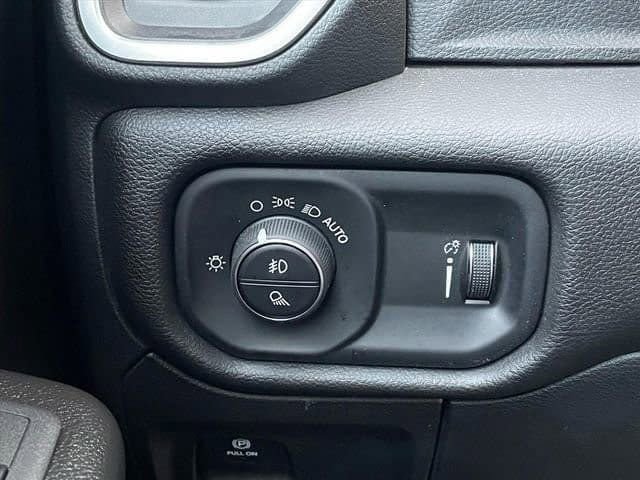 Used 2024 RAM 1500 Big Horn image 24