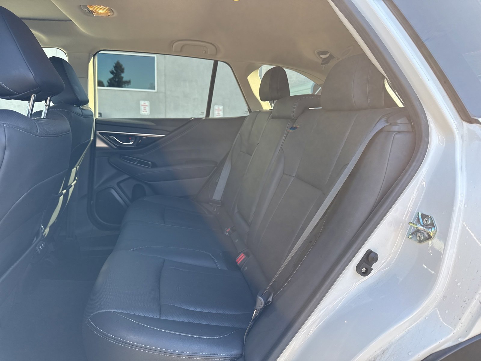 Used 2020 Subaru Outback Limited image 7