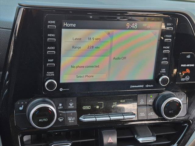Used 2021 Toyota Highlander XLE AWD/4WD image 13