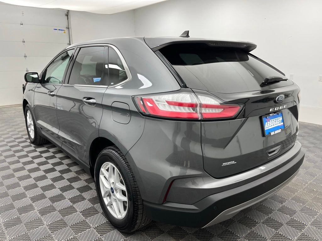 Used 2022 Ford Edge SEL image 12