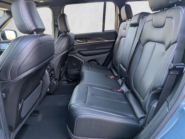 New 2026 Jeep Grand Cherokee Limited w/ Limited Altitude Package image 17