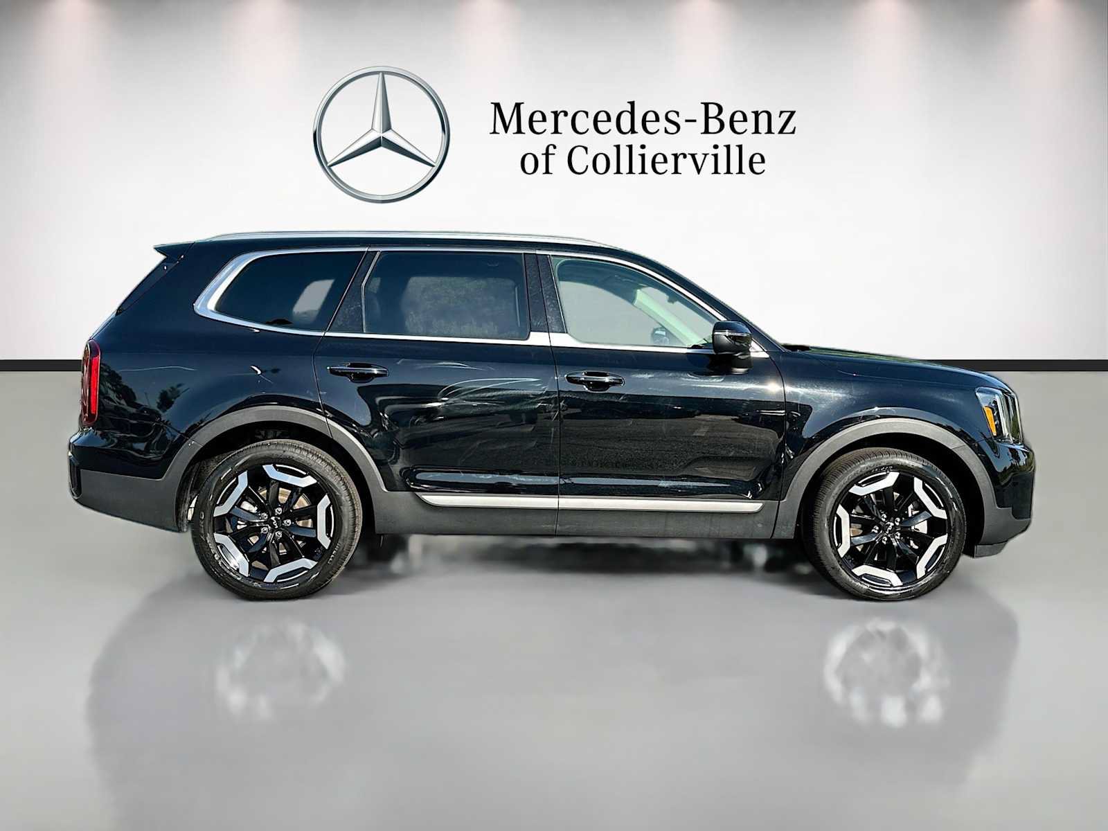 Used 2025 Kia Telluride S AWD/4WD image 4