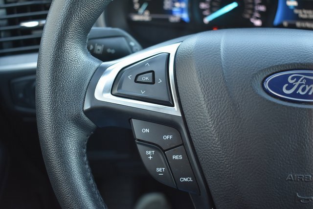 Used 2022 Ford Edge SEL image 18