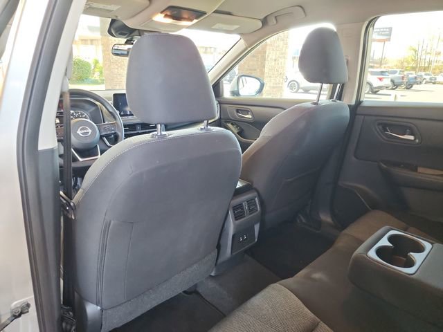 Used 2024 Nissan Rogue SV AWD/4WD image 19