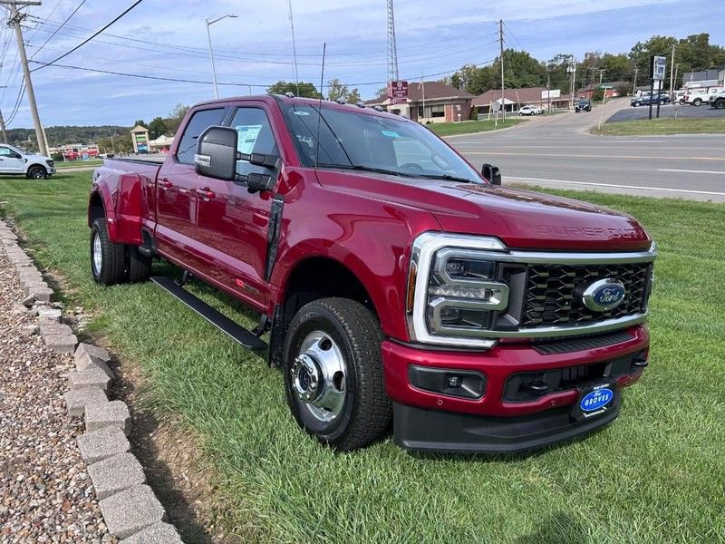 New 2026 Ford F350 Platinum image 3