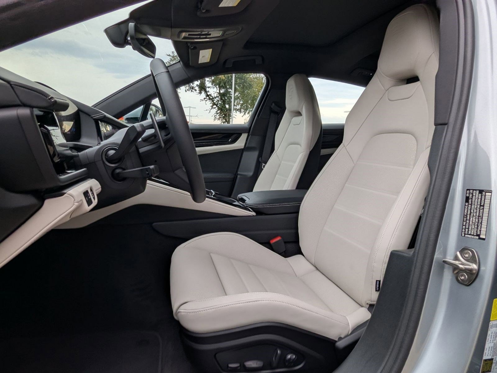 New 2026 Porsche Panamera image 5