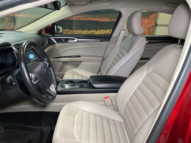 Used 2019 Ford Fusion SEL image 21