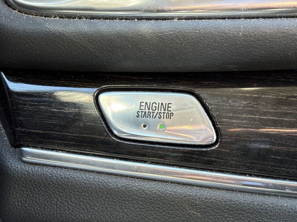 Certified 2019 Buick Enclave Avenir w/ Avenir Technology Package image 20