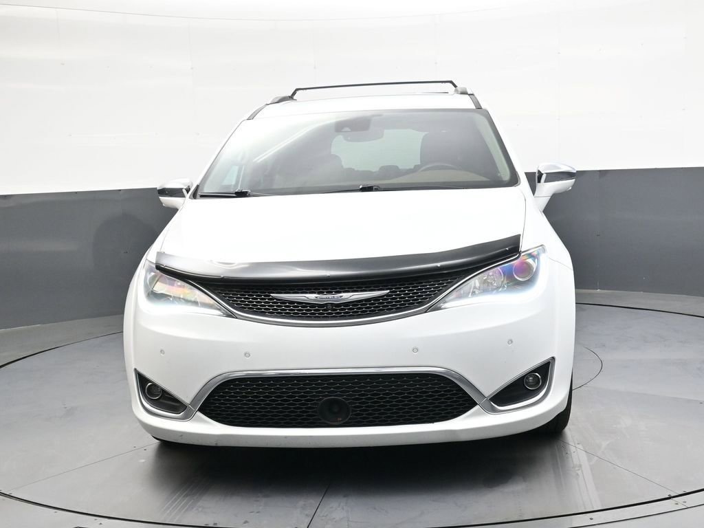 Used 2017 Chrysler Pacifica Limited FWD image 9