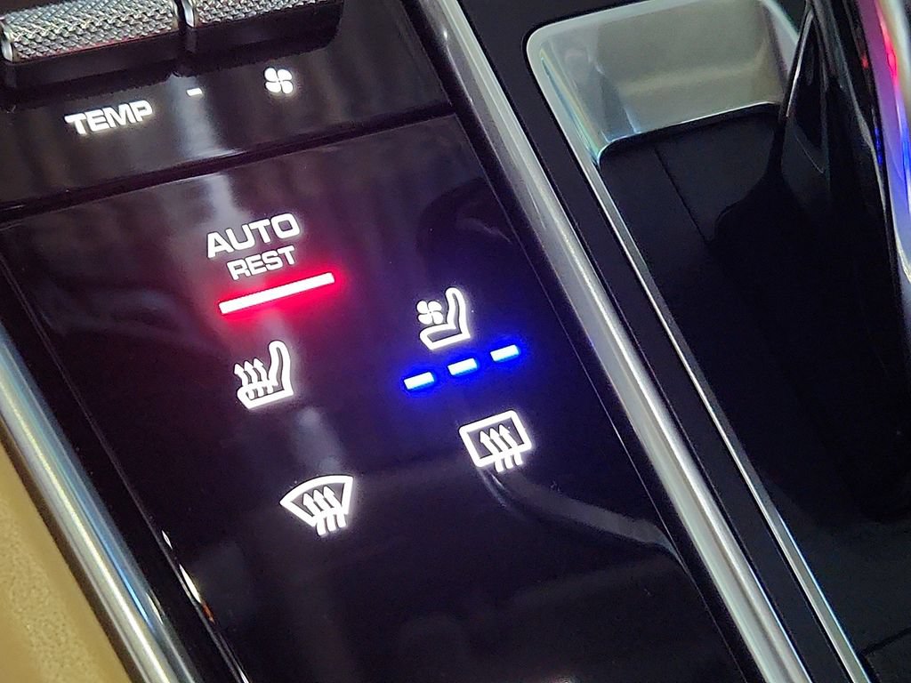 Certified 2023 Porsche Panamera image 24