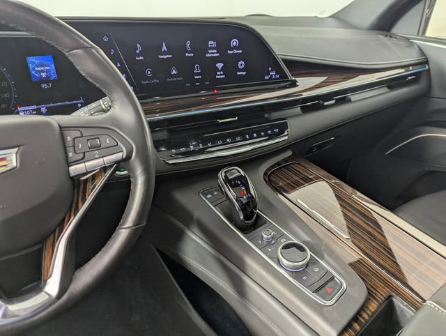 Used 2023 Cadillac Escalade Premium Luxury image 14