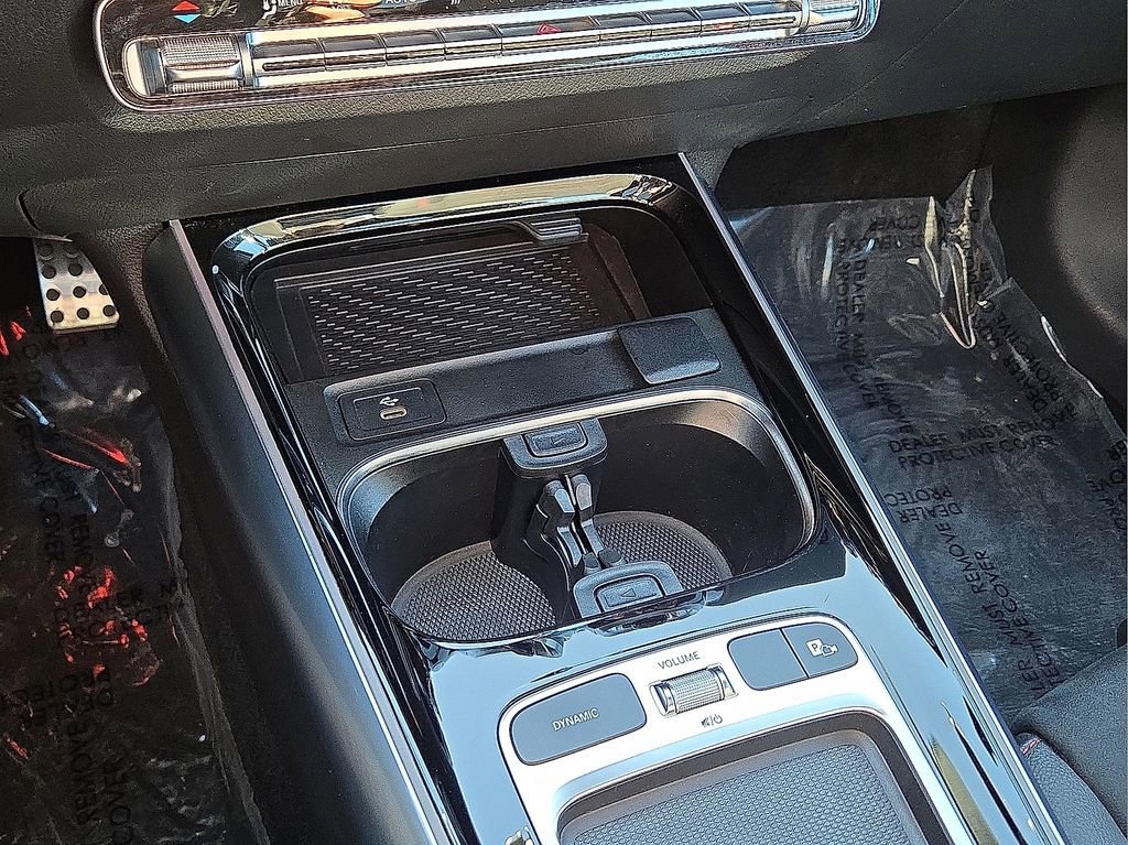 Used 2025 Mercedes-Benz GLA 35 AMG 4MATIC image 29