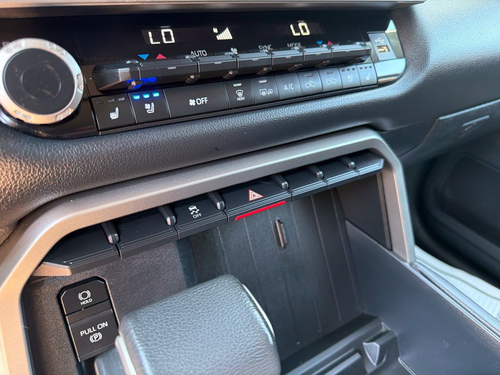 Used 2022 Toyota Tundra Limited RWD image 24