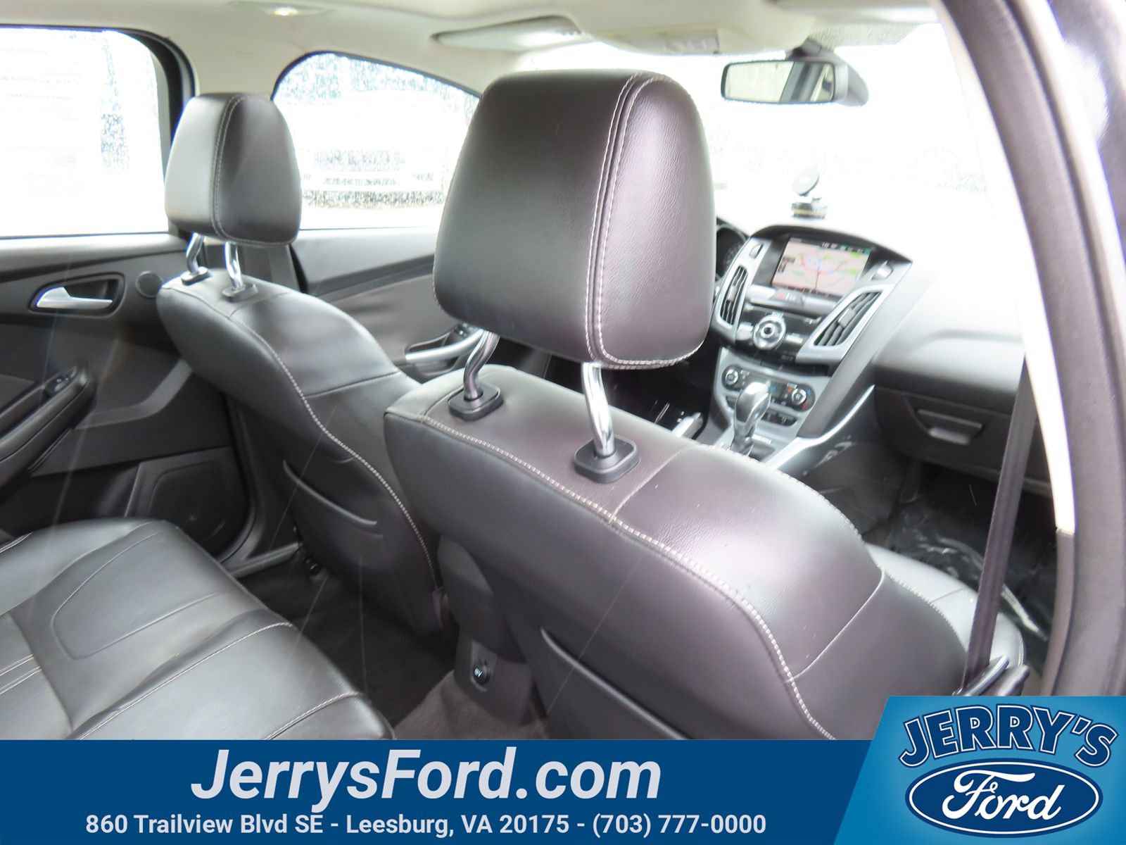 Used 2012 Ford Focus Titanium FWD image 35