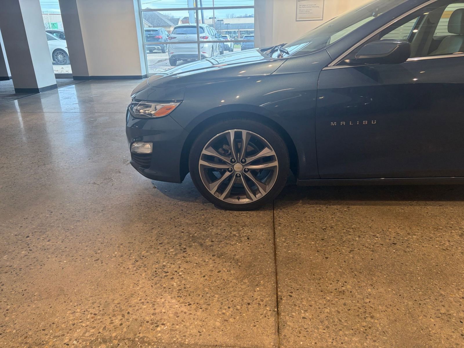 Used 2024 Chevrolet Malibu LT image 30