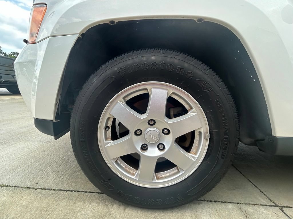 Used 2009 Jeep Grand Cherokee Laredo AWD/4WD image 7