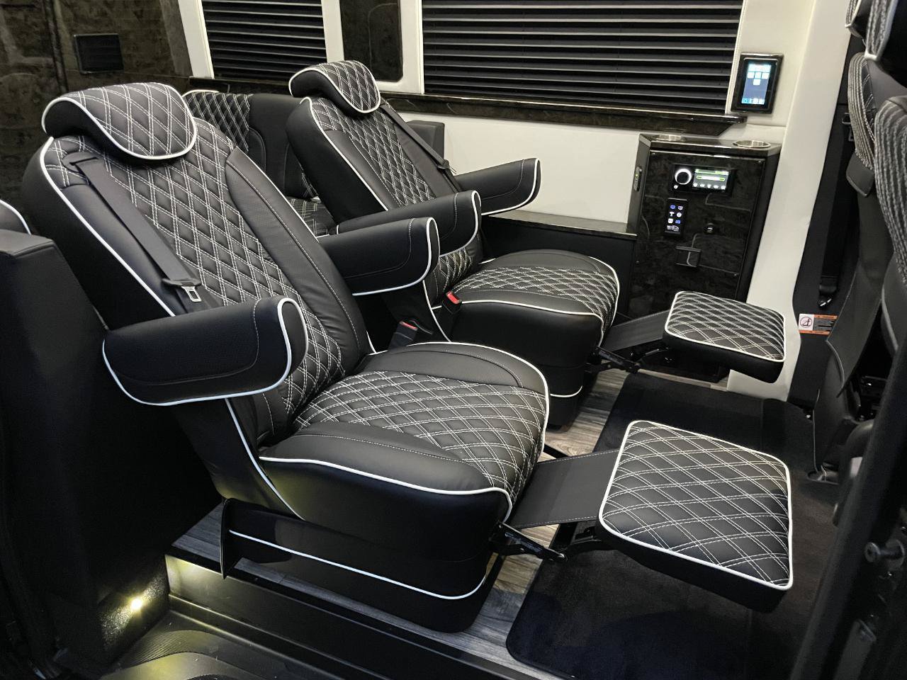 Used 2026 Mercedes-Benz Sprinter 2500 image 2